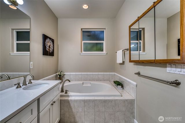 7061 SW Dunraven Lane, Port Orchard, WA 98367