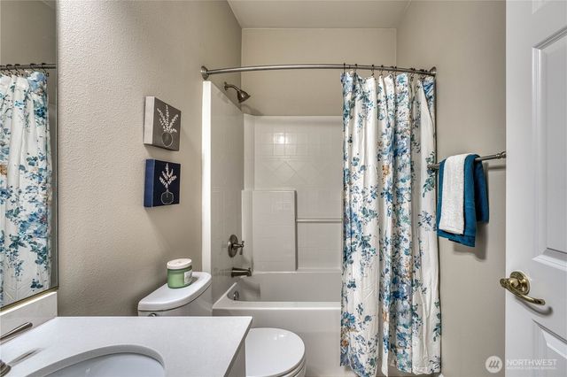 7061 SW Dunraven Lane, Port Orchard, WA 98367