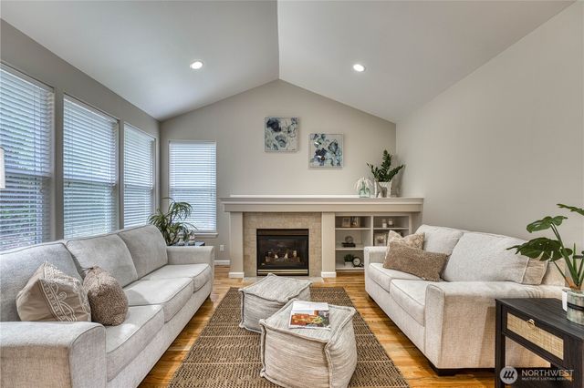 7061 SW Dunraven Lane, Port Orchard, WA 98367