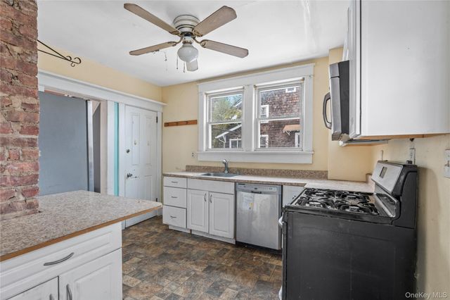 21 Stephens Lane, Tappan, NY 10983