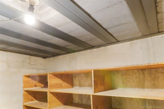 1202 Palmer Court, Port Huron, MI 48060