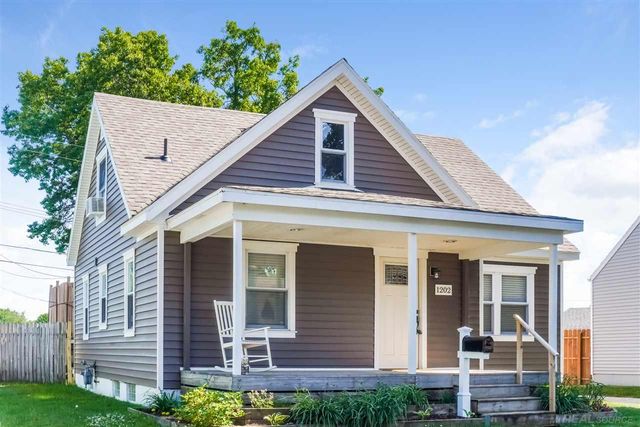 1202 Palmer Court, Port Huron, MI 48060