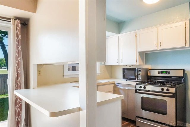 1202 Palmer Court, Port Huron, MI 48060