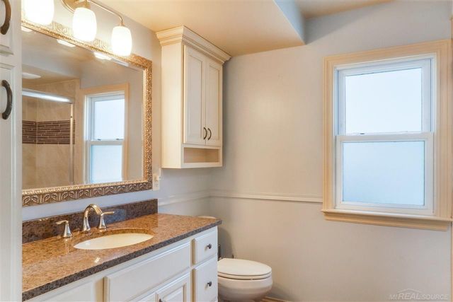 1202 Palmer Court, Port Huron, MI 48060