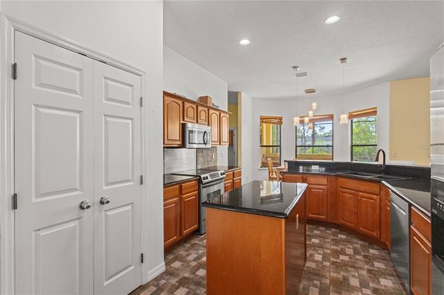 5810 HAMPSHIRE AVENUE, Orlando, FL 32833
