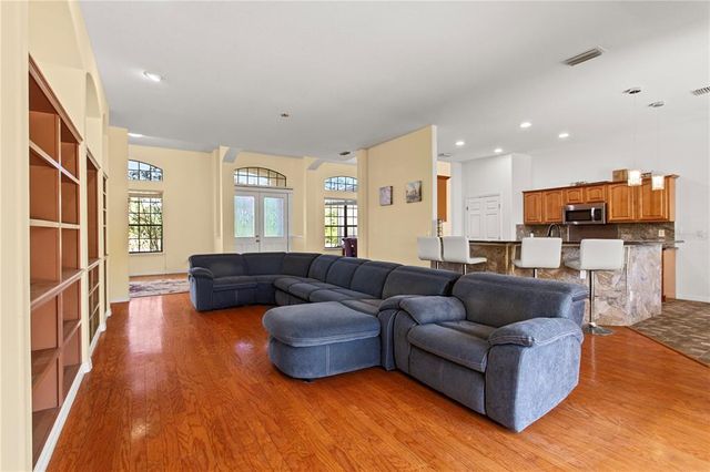 5810 HAMPSHIRE AVENUE, Orlando, FL 32833