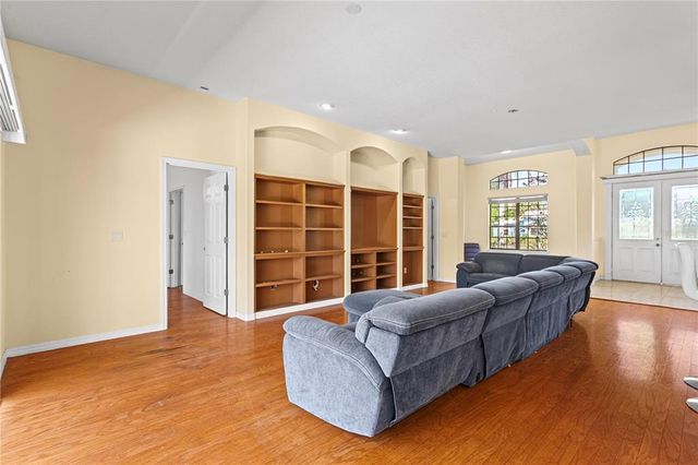5810 HAMPSHIRE AVENUE, Orlando, FL 32833