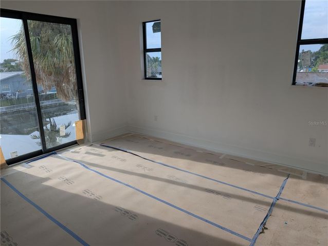 4086 13TH LANE NE, St Petersburg, FL 33703