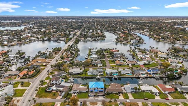 4086 13TH LANE NE, St Petersburg, FL 33703