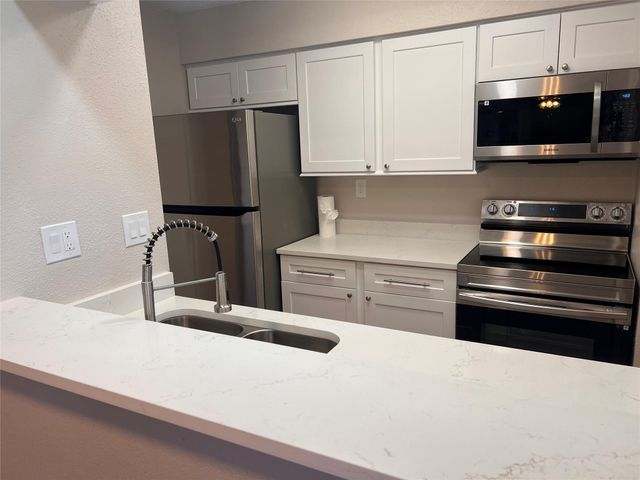 250 El Dorado Boulevard 221, Houston, TX 77598