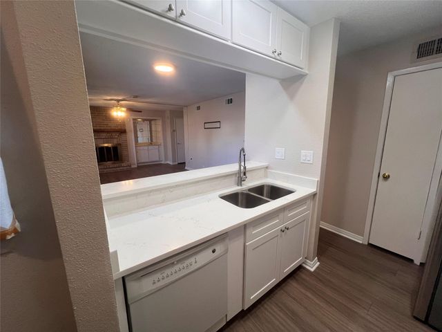 250 El Dorado Boulevard 221, Houston, TX 77598