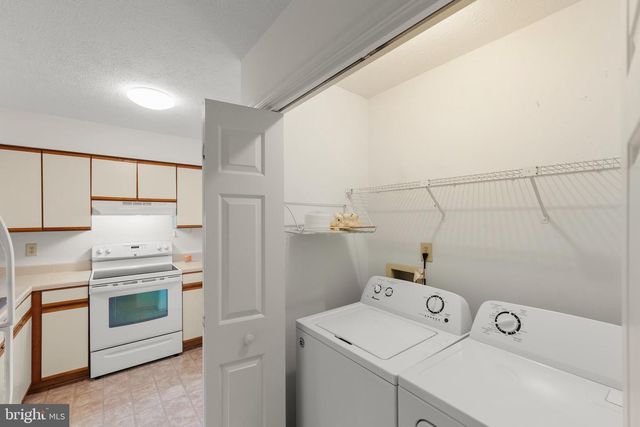 111 MEADOWVIEW CT, Winchester, VA 22602