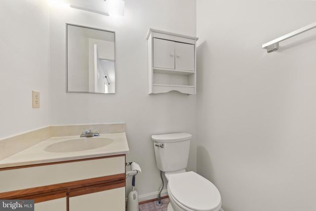 111 MEADOWVIEW CT, Winchester, VA 22602