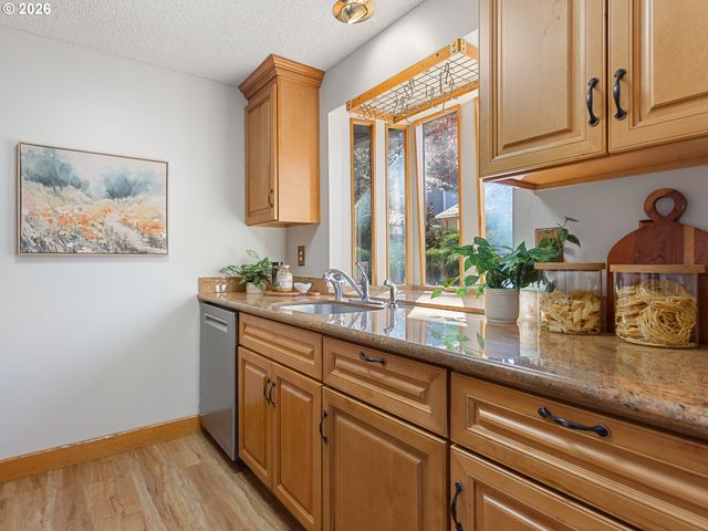 5535 Sw 142ND Ave, Beaverton, OR 97005