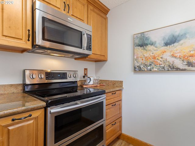 5535 Sw 142ND Ave, Beaverton, OR 97005