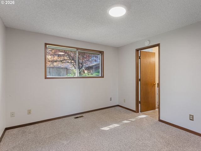 5535 Sw 142ND Ave, Beaverton, OR 97005