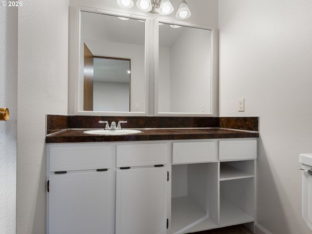 5535 Sw 142ND Ave, Beaverton, OR 97005