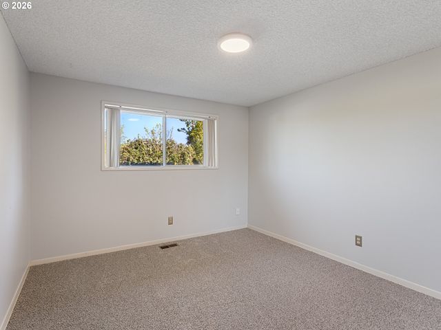 5535 Sw 142ND Ave, Beaverton, OR 97005