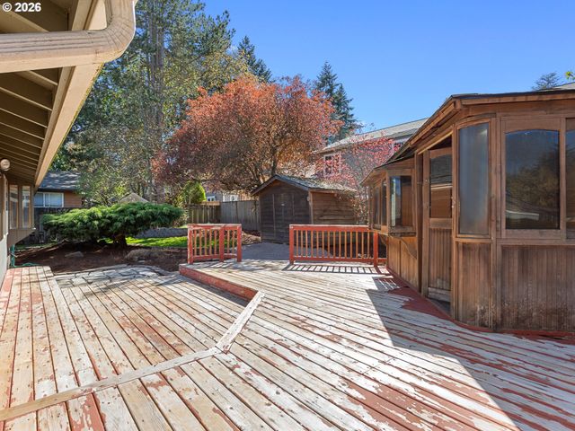 5535 Sw 142ND Ave, Beaverton, OR 97005