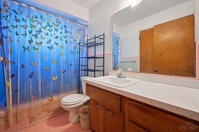 3234 Diehl Road, Green Twp, OH 45211