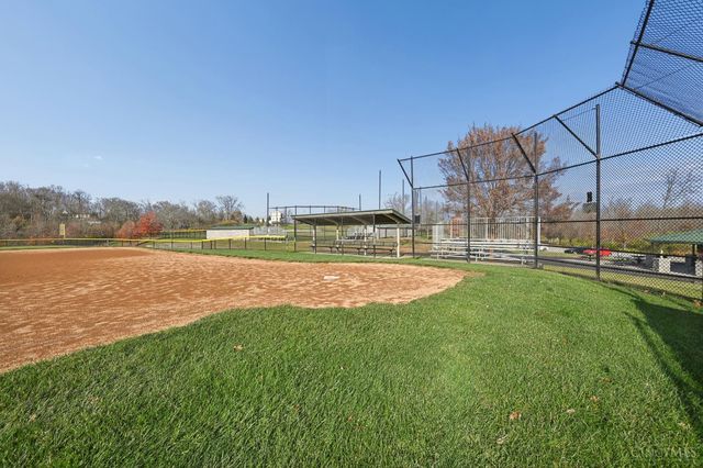 3234 Diehl Road, Green Twp, OH 45211