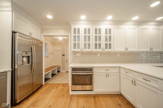 3805 Brian Place, Carmel, IN 46033