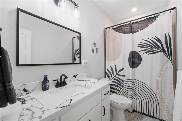 307A Campbell Drive, Glenaire, MO 64068