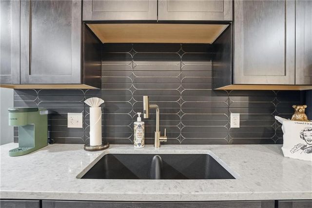 307A Campbell Drive, Glenaire, MO 64068