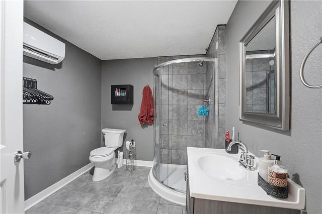 307A Campbell Drive, Glenaire, MO 64068