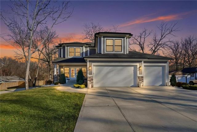 307A Campbell Drive, Glenaire, MO 64068