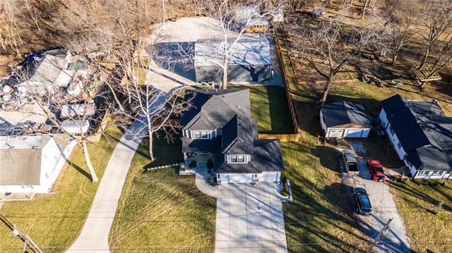 307A Campbell Drive, Glenaire, MO 64068