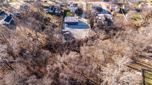307A Campbell Drive, Glenaire, MO 64068