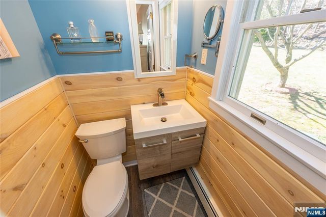 2 Upper High Crest Drive, West Milford, NJ 07480