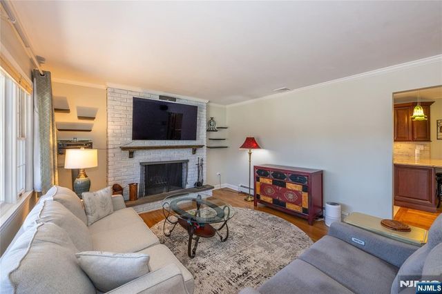 2 Upper High Crest Drive, West Milford, NJ 07480