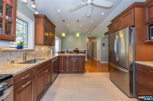 2 Upper High Crest Drive, West Milford, NJ 07480