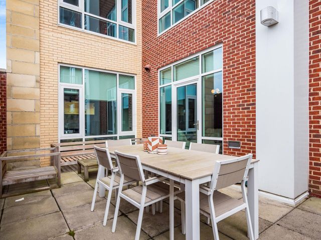 1145 N High Street, 204, Columbus, OH 43201