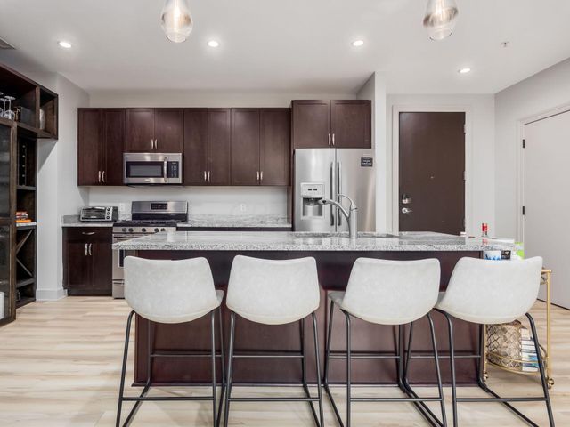 1145 N High Street, 204, Columbus, OH 43201