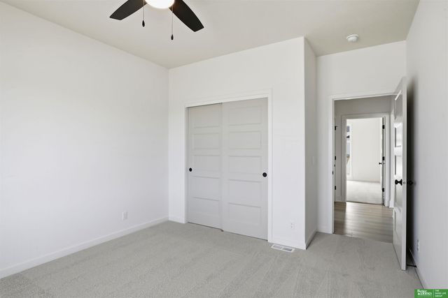 5514 N 213th Street, Elkhorn, NE 68022