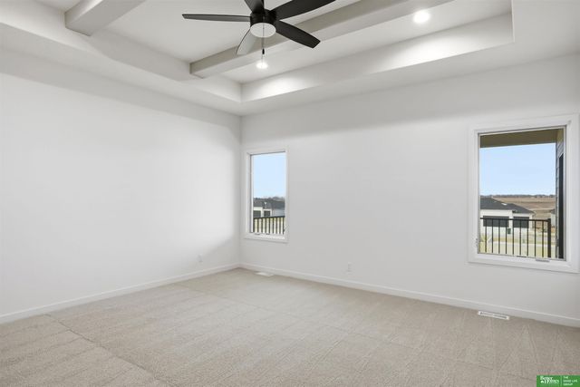 5514 N 213th Street, Elkhorn, NE 68022