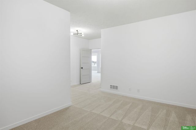 5514 N 213th Street, Elkhorn, NE 68022