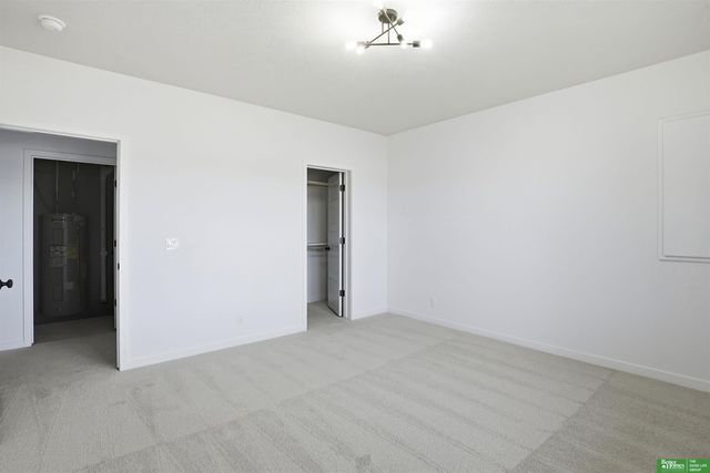 5514 N 213th Street, Elkhorn, NE 68022