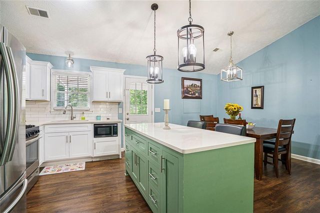 3012 Dempsey Place, Lawrenceville, GA 30044
