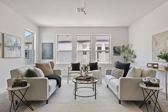 1316 Da Vinci TRL, Leander, TX 78641