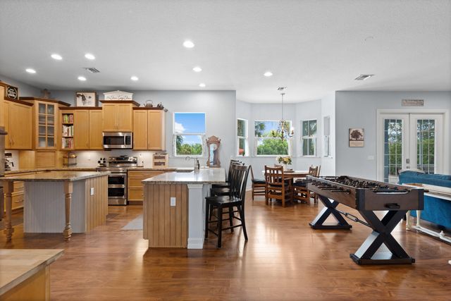 19925 Black Falcon Road, Loxahatchee, FL 33470