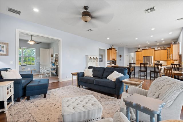 19925 Black Falcon Road, Loxahatchee, FL 33470