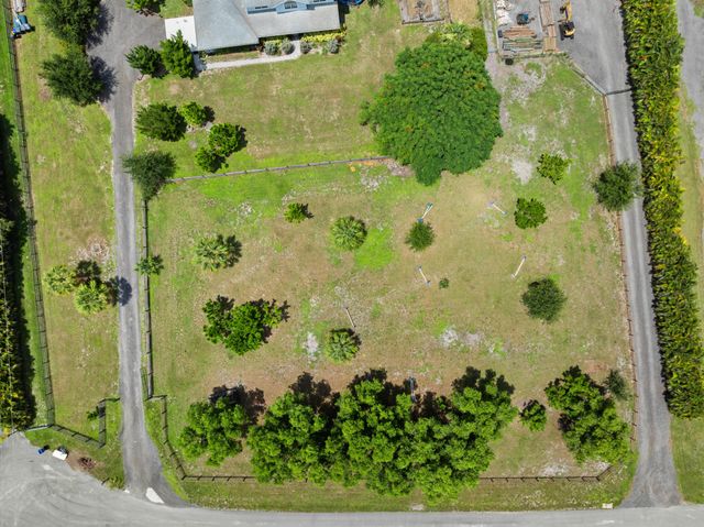 19925 Black Falcon Road, Loxahatchee, FL 33470