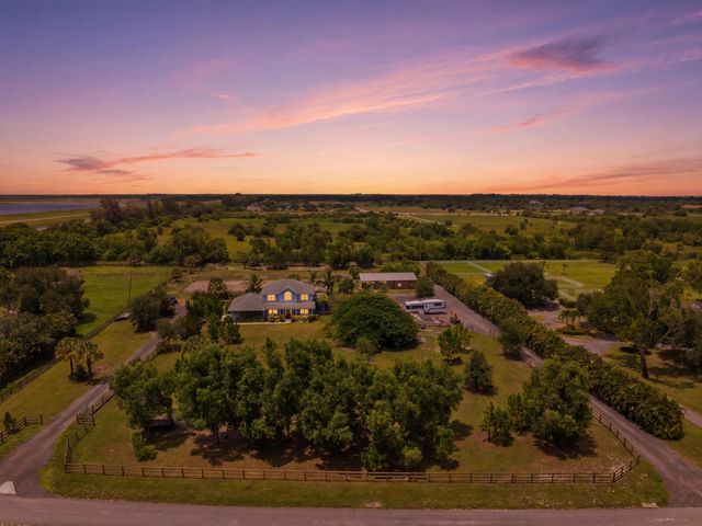 19925 Black Falcon Road, Loxahatchee, FL 33470
