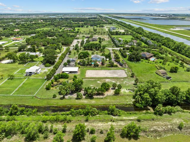 19925 Black Falcon Road, Loxahatchee, FL 33470
