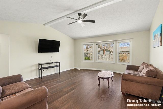 7500 Brower Lane, Jenison, MI 49428