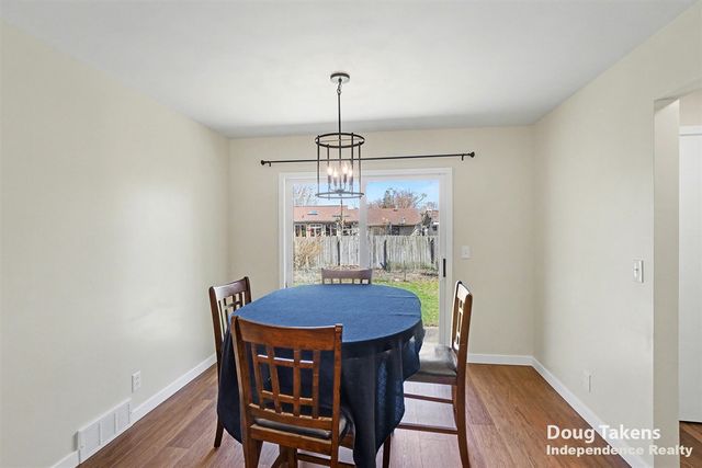 7500 Brower Lane, Jenison, MI 49428